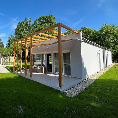 Aranygesztenye Apartmanház Balatonudvari Exterior foto